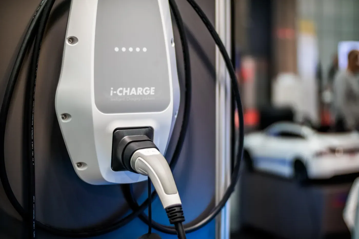 Borne de recharge IRVE à Évry-Courcouronnes Borne de recharge IRVE à Évry-Courcouronnes